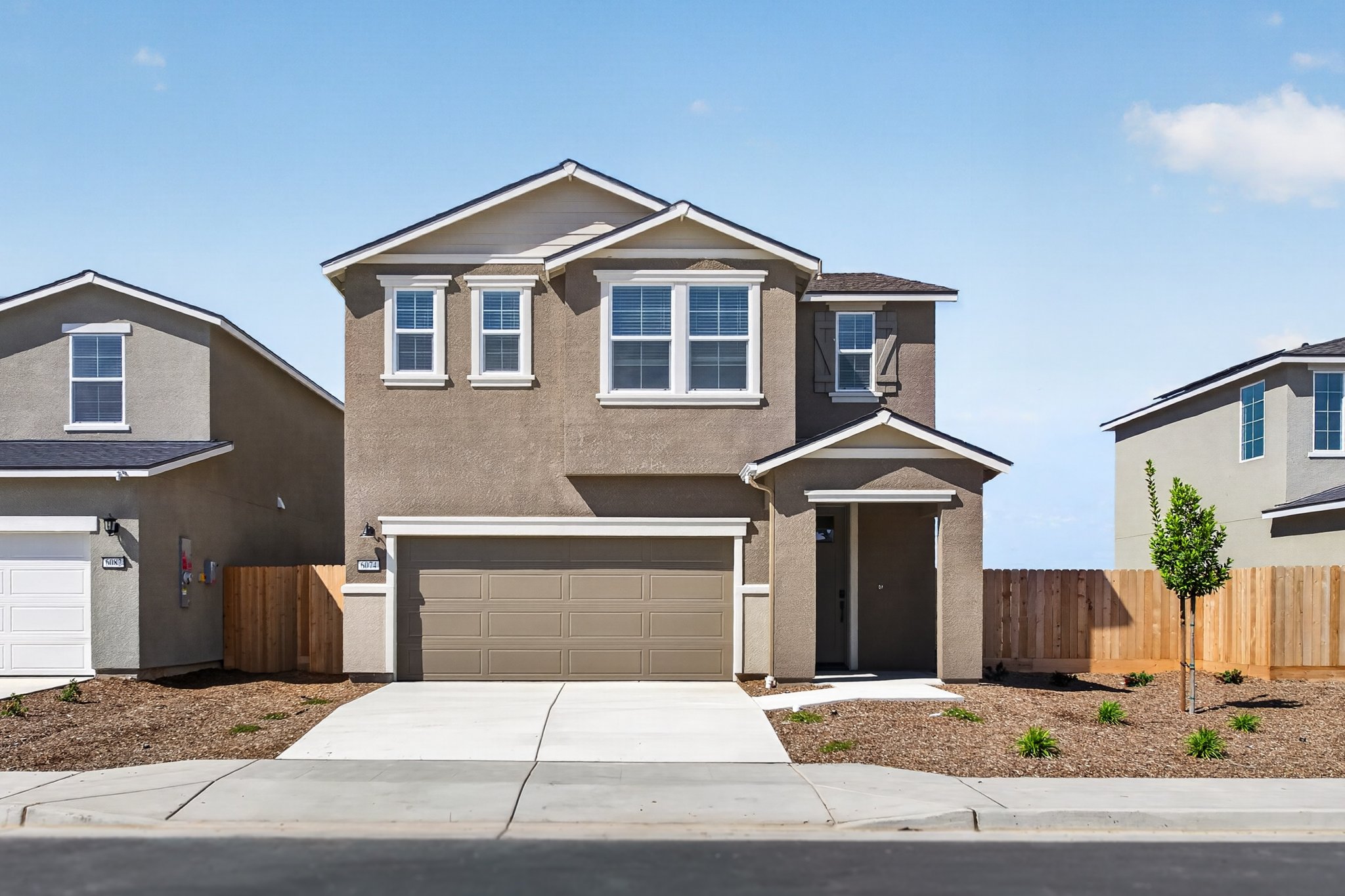 0050 6074 W Flint Way