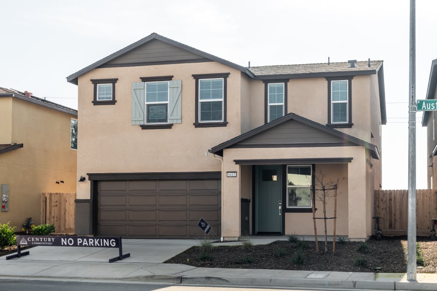 0050 6413 W Austin Way