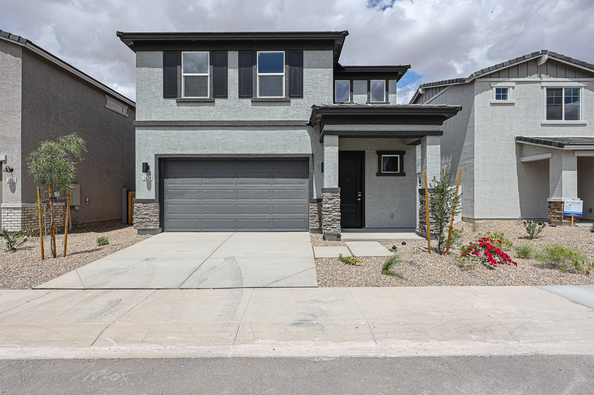 0160 2624 E DUTCHMANS TRAIL AVE