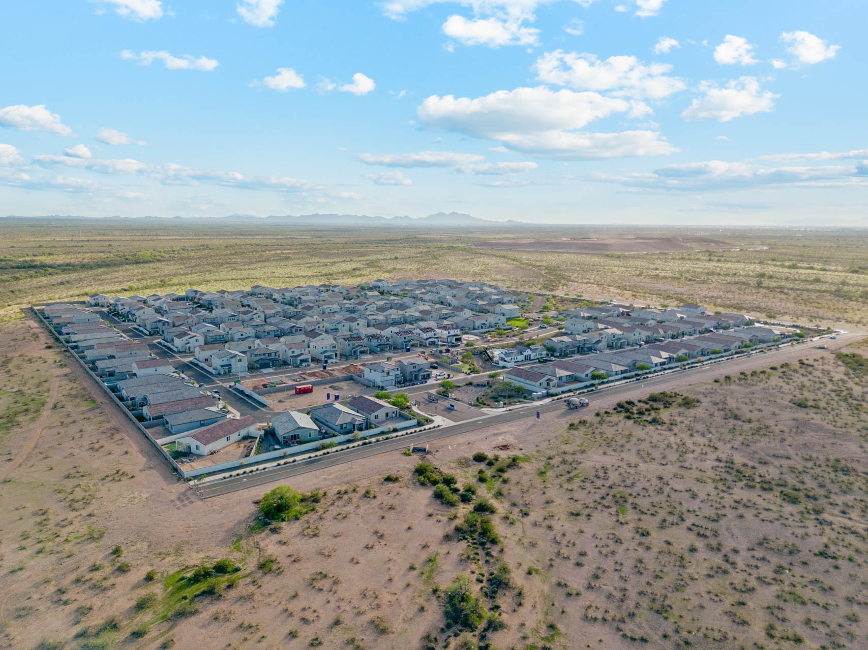 A large area with many buildings in it.