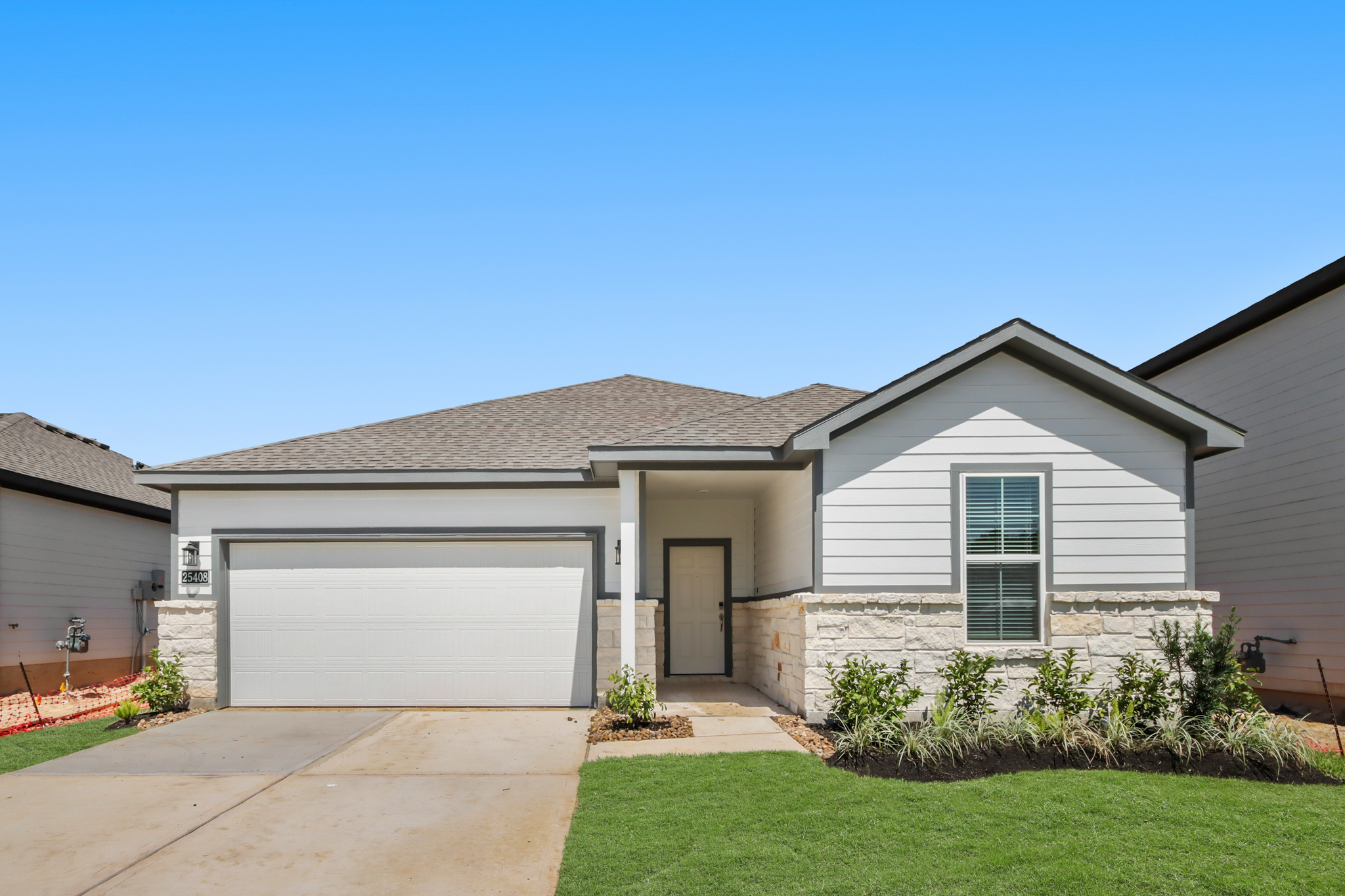 05A0115 25408 Blossom Court