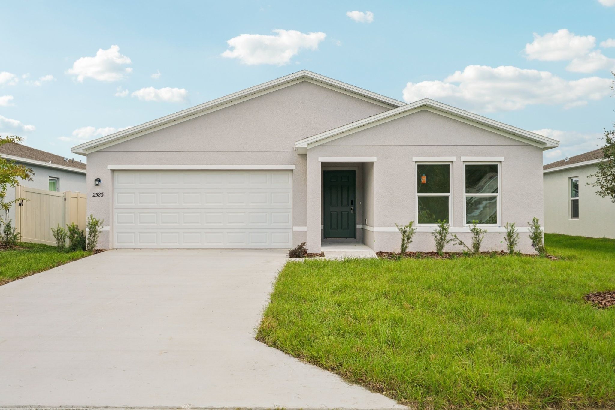 0070 2523 NW 23rd Ave